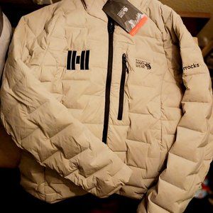 mountain hardware stretch down jacket